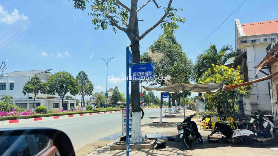 NGUYỄN KIỆM - TT ĐẤT ĐỎ CÁCH TỈNH LỘ 52 CHỈ 30M- 11x20M