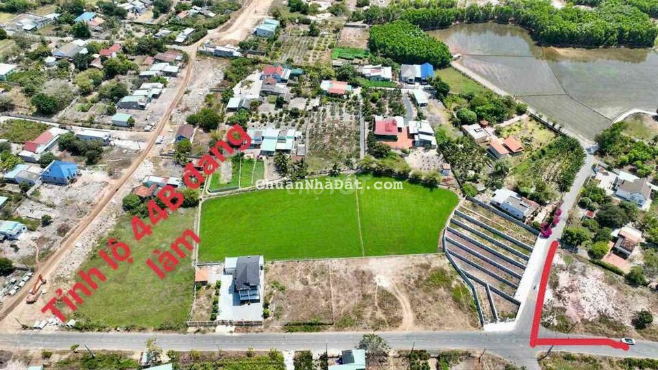 lô góc 2 mặt tiền đường nhựa siêu đẹp 20x28 Long Mỹ gần biển Phước Hải