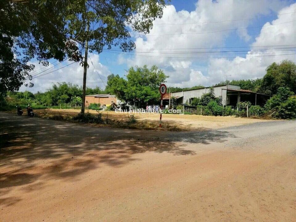 cần bán lô đất đồng phú giá rẻ 195 triệu đồng