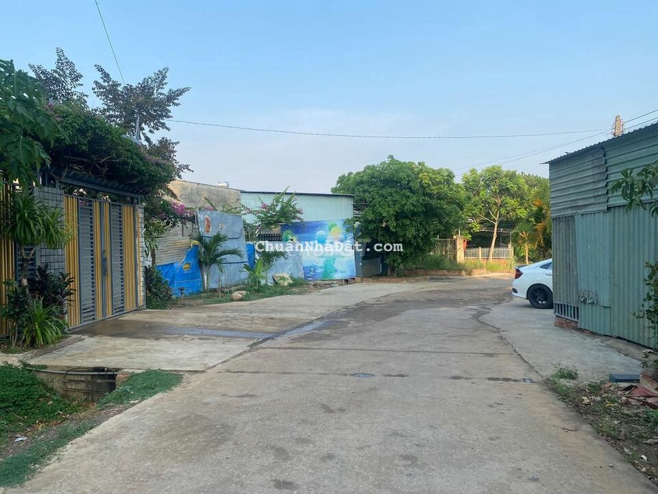 cần bán lô đất đồng phú giá rẻ