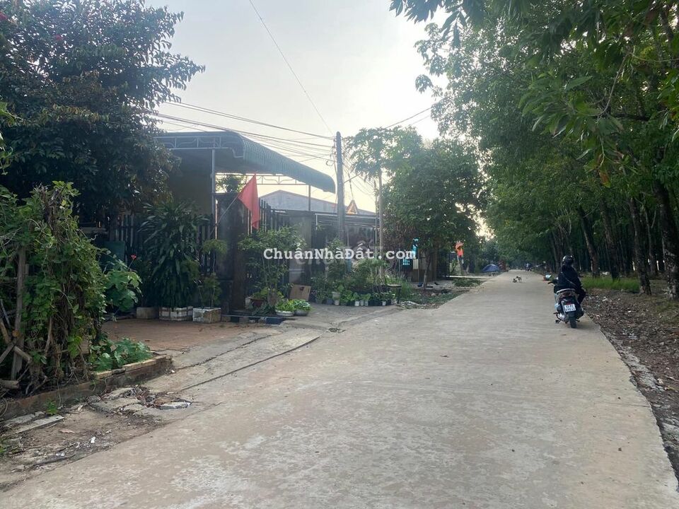 cần bán lô đất đồng phú giá rẻ