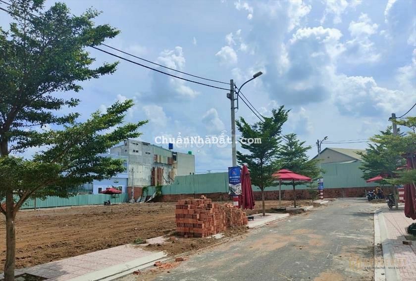 ĐẤT NÊN TL10 Giap Ranh Bình TÂN CHỈ 990TR/NỀN (LÔ GÓC)