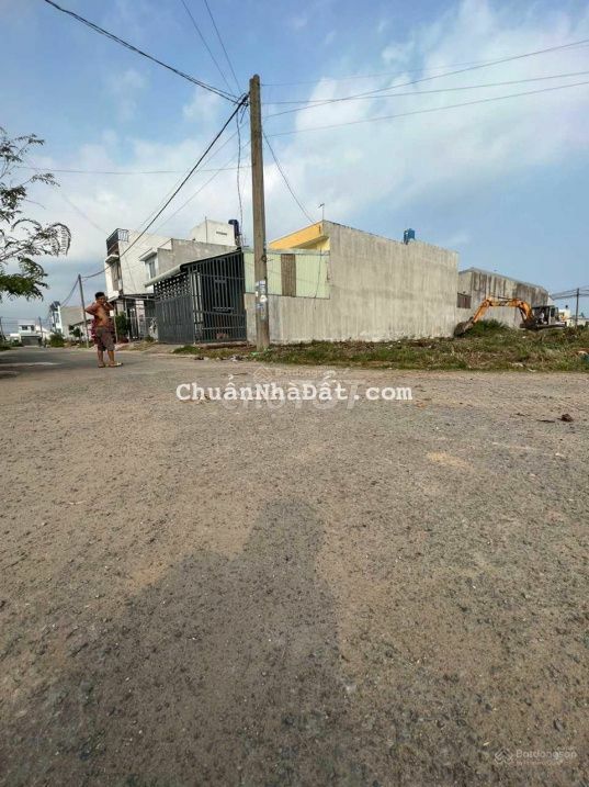 Bán đất Đức Hoà kdc Tân Đức diện tích 5x25 giá 1 tỷ 350. Sổ hồng riêng