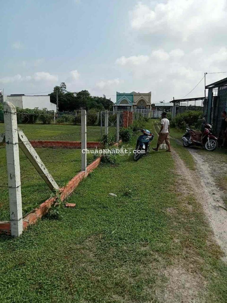 Chủ ngộp gửi bán nhanh 296m2 Thổ SHR Đức Hoà Long An