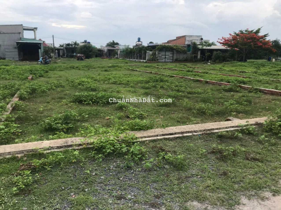 Tại đường số 2, Hòa Khánh Đông, tôi cần bán cặp 9.5x46 (462m2), giá 3.4 tr/m2, SHR, LH 0704794720