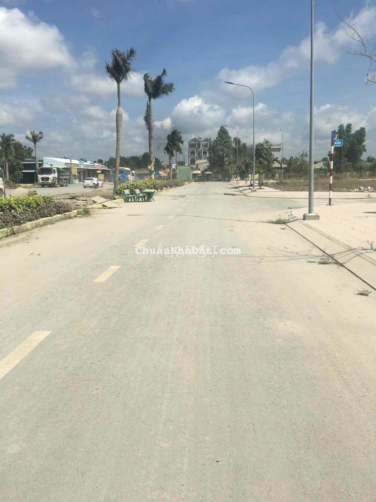 Bán Đất MT 824 LONG AN