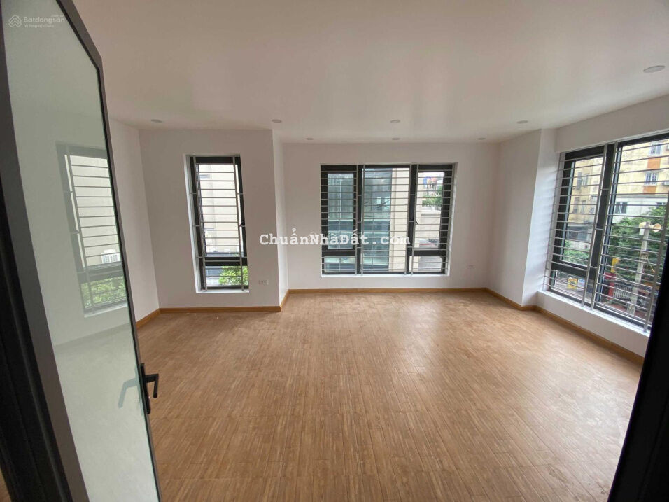 Cho thuê biệt thự Vimeco Nguyễn Chánh. Vị trí đẹp. DT 150m2 MT 9m, 4 nổi, 1 hầm. Thông sàn giá 50tr Cho thuê biệt thự Vimeco Nguyễn Chánh. Vị trí đẹp. DT 150m2 MT 9m, 4 nổi, 1 hầm. Thông sàn giá 50tr