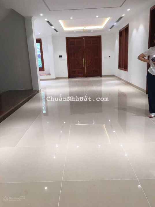 Cho thuê biệt thự khu A Dương Nội Nam Cường, HĐ. DT 200m2, MT 10m, 4T, 1 hầm, thang máy, giá 40tr Cho thuê biệt thự khu A Dương Nội Nam Cường, HĐ. DT 200m2, MT 10m, 4T, 1 hầm, thang máy, giá 40tr