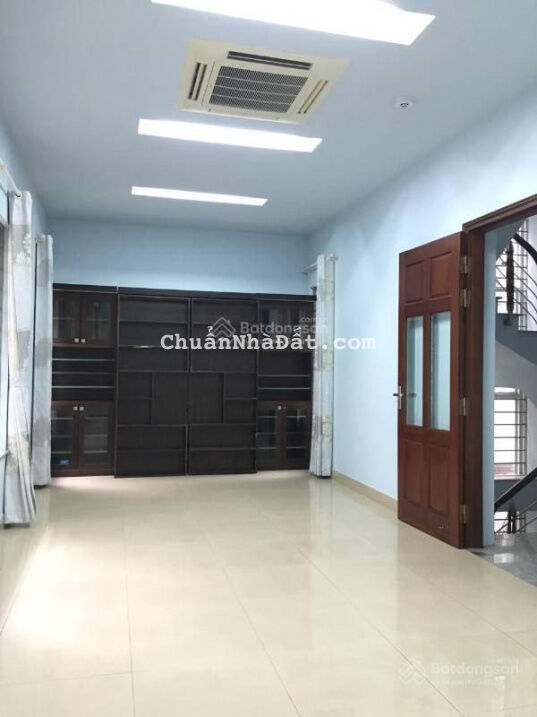 Cho thuê biệt thự Lưu Hữu Phước. Mỹ Đình 1 - Nam Từ Liêm 200m2, 4 tầng. MT 10m. Hàm Nghi. Giá 45tr