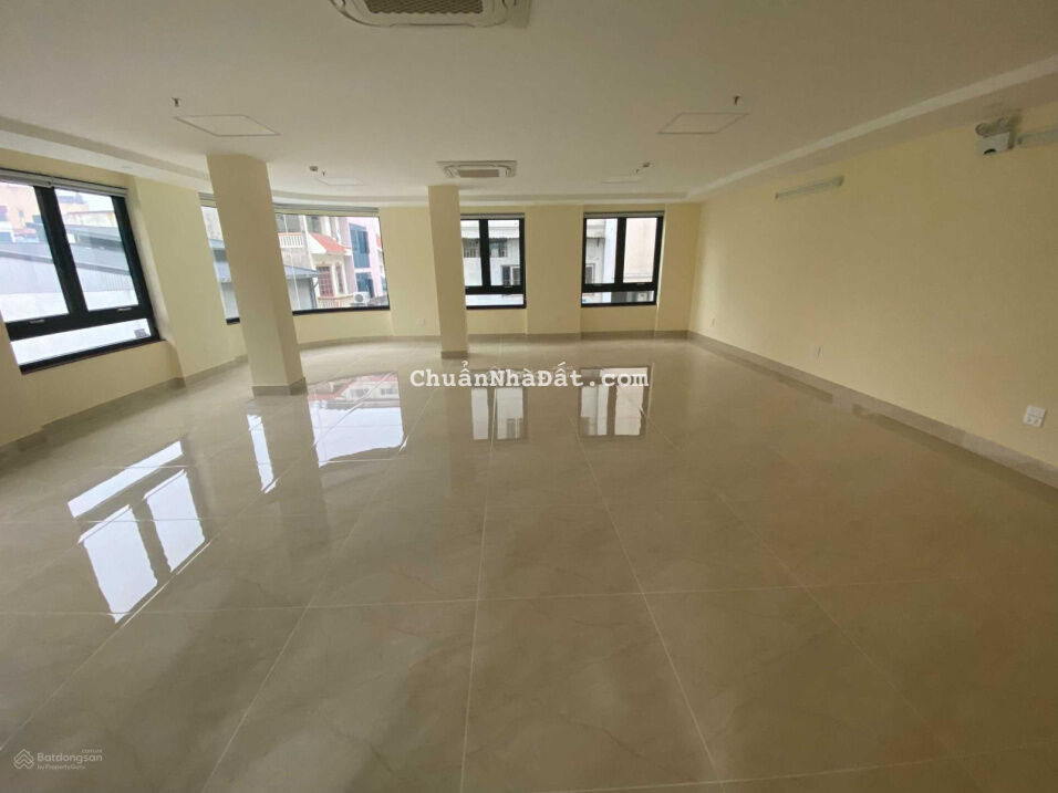 Cho thuê BT ngõ 214 Nguyễn Xiển 160m2 7 tầng 1 hầm, mặt tiền 12m, thông sàn thang máy. Giá 120tr/th Cho thuê BT ngõ 214 Nguyễn Xiển 160m2 7 tầng 1 hầm, mặt tiền 12m, thông sàn thang máy. Giá 120tr/th