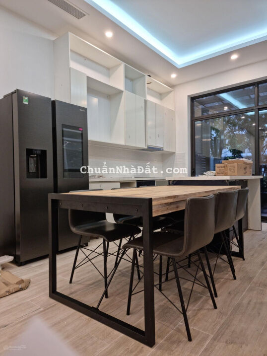 Chỗ thuê diện tích 132m2 mặt tiền 7m KDT Starlake, Tây Hồ, Tây: 0981222026 Chỗ thuê diện tích 132m2 mặt tiền 7m KDT Starlake, Tây Hồ, Tây: 0981222026
