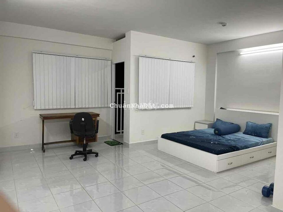 Căn hộ chung cư Nam Long 1 phòng ngủ, đầy đủ nội thất, Bãi oto