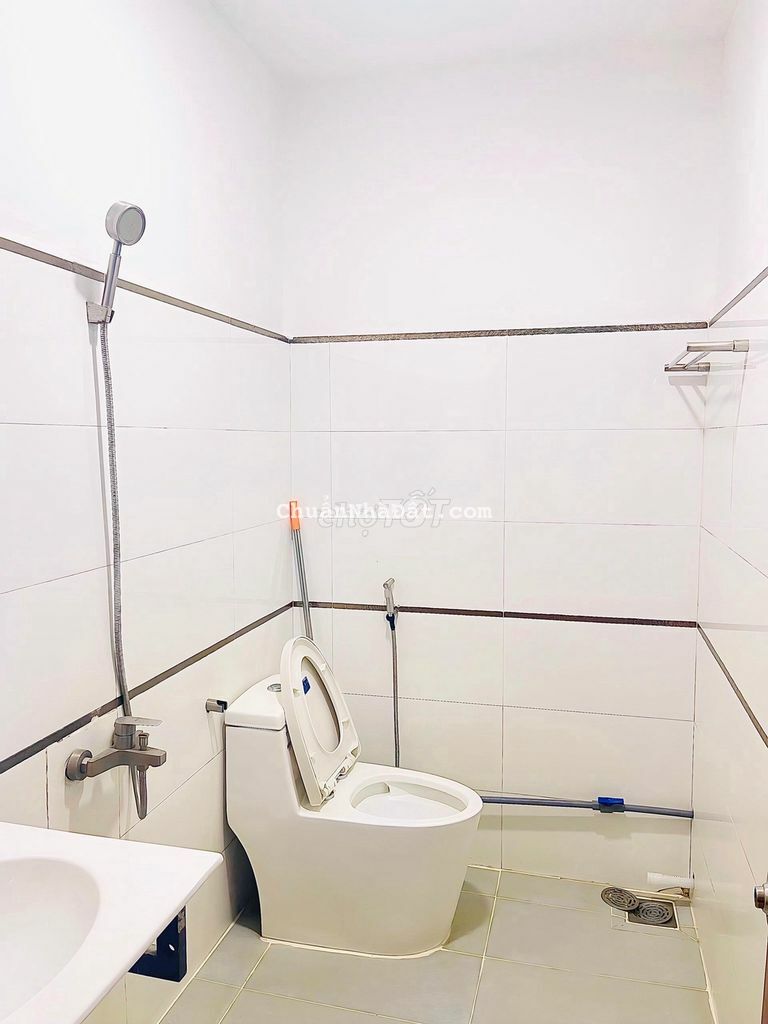 cho thuê căn duplex tình trạng còn mới đầy đủ nội thất , lê văn thọ