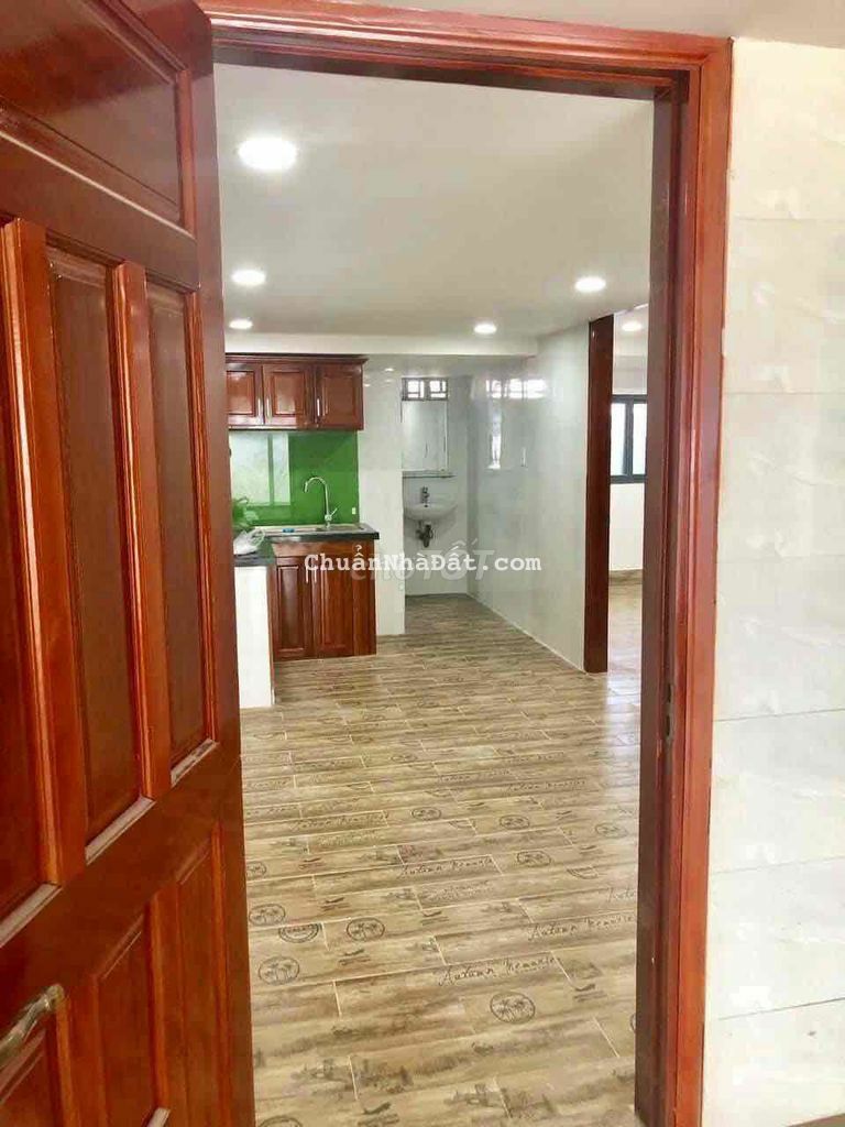 cho thuê căn hộ 2pn 1 wc có hầm xe thang máy p8 gv