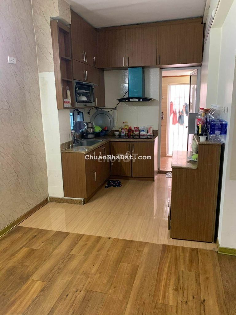 Cho thuê căn hộ 99 m2, 3 PN, 2 WC, đủ NL, ĐH, SẠCH, ĐẸP 9,5 tr/th.