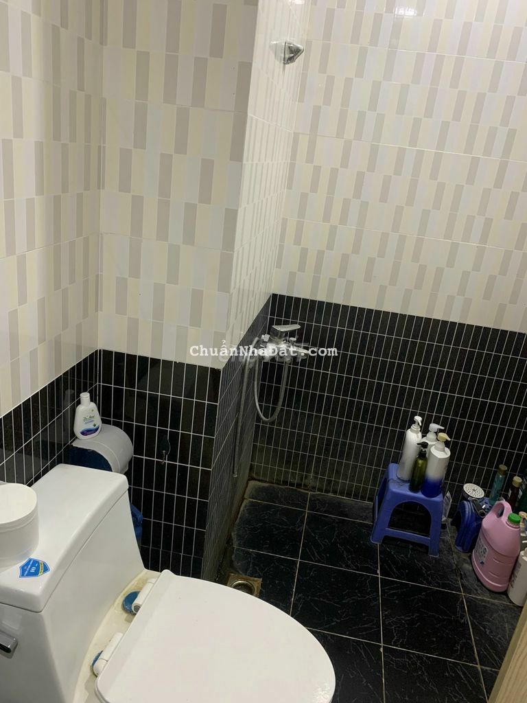 Cho thuê căn hộ chung cư Tháp Doanh Nhân Hà Đông.