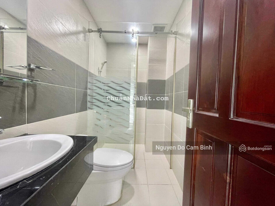 Cho thuê CHDV đường Nguyễn Bỉnh Khiêm, hẻm ô tô, ban công lớn, full NT, 12tr. 0933 964 533