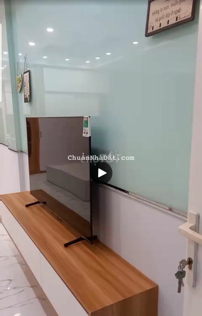 Cho thuê căn hộ CC Trần Quang Diệu,Q3, 50m2 đầy đủ NTCC giá 12tr