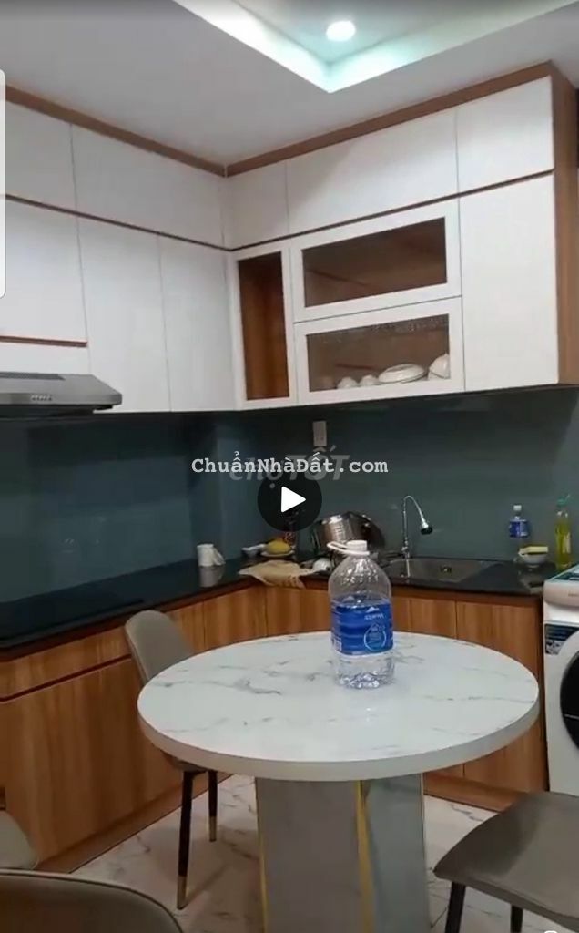 Cho thuê căn hộ CC Trần Quang Diệu,Q3, 50m2 đầy đủ NTCC giá 12tr