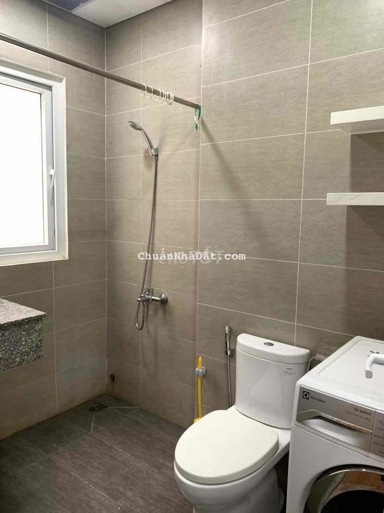 Cho thuê CHDV đường số 2 phạm hữu lầu Q7.Giá:6.5tr