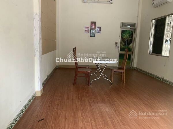 Cho thuê MB riêng biệt trung tâm gần Lê Duẩn. Khu phố thời trang tấp nập, đông người qua lại