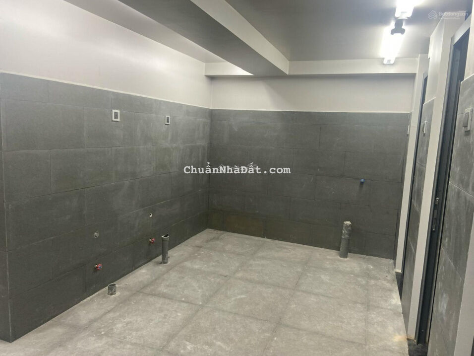 Có hầm xe! Cho thuê mặt bằng Thảo Điền 150m2 28tr kinh doanh nhiều loại dịch vụ