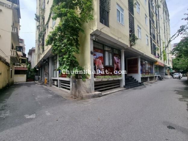 Cho thuê mặt bằng kinh doanh làm showrom tóc, thời trang, 90m2 ở Cù chính lan Cho thuê mặt bằng kinh doanh làm showrom tóc, thời trang, 90m2 ở Cù chính lan