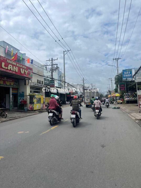 Cho thuê xưởng cấp bốn nhà tôn. Thuận tiện làm xưởng mộc hoặc nhà vườn. Lh 0906978699