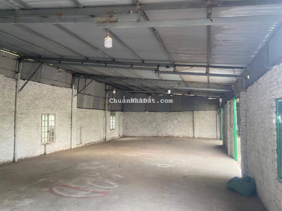 Cho thuê 500m2 nhà xưởng tại phố Thạch Cầu - Bồ Đề - Long Biên, giá 50k/m2/tháng, LH: 0902132489 Cho thuê 500m2 nhà xưởng tại phố Thạch Cầu - Bồ Đề - Long Biên, giá 50k/m2/tháng, LH: 0902132489