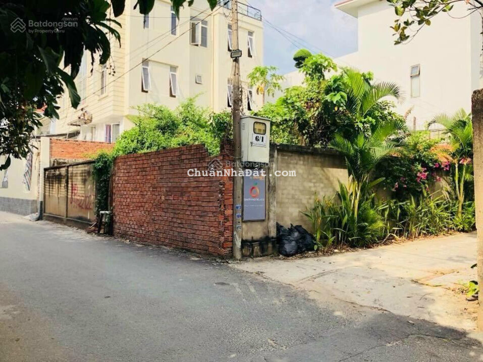 Cho thuê lô đất góc 2 mặt tiền đường 50 - Thảo Điền - Quận 2 - LH: 0944779078