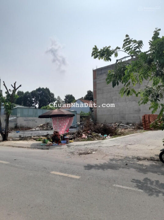 Cho thuê lô góc 2 mặt tiền Võ Văn Hát P. Long Trường Q9, buôn bán ngành nghề gì cũng tiện