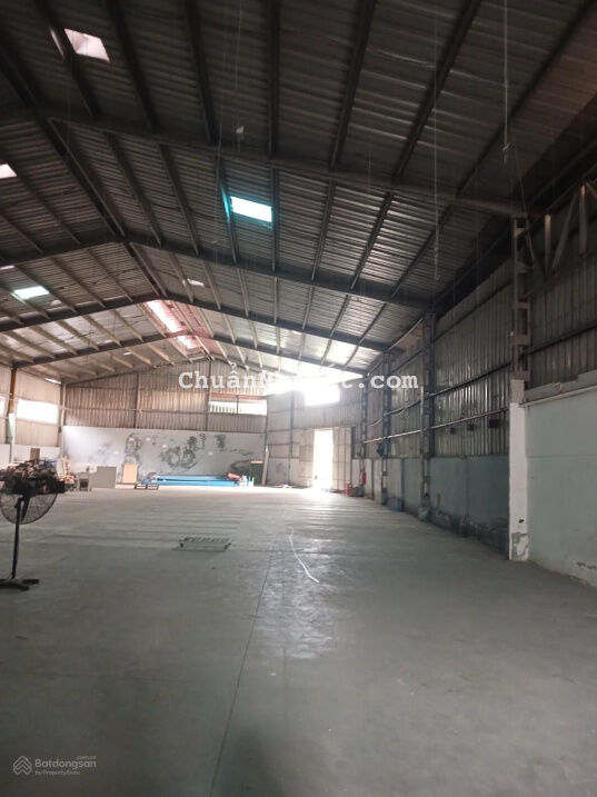 Cho thuê kho 1000m2 đường Tây Thạnh, trần cao 10m, trống suốt KD tự do