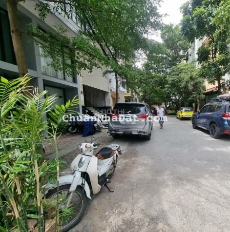 Cho thuê nhà Phố Phan kế bính 220m2 x3T, MT 10 làm phòng khám, café, nhà hàng