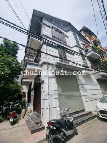 Cho thuê nhà Đào Tấn, Lô góc 85m2 x 3 tầng làm Nhà Hàng, café, quán bar