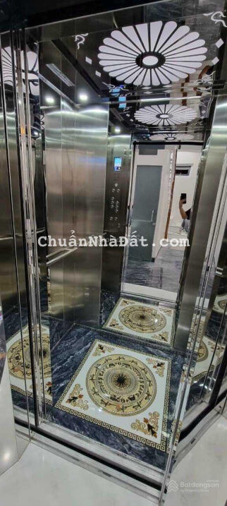 Chính chủ cho thuê nhà mới xây tại Liễu Giai 90m2x7T có hầm có thang máy giá 65tr/tháng