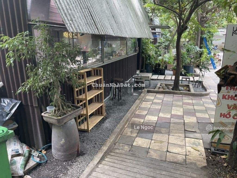 Villa sân vườn DT 30x40m cho thuê dài hạn Lh: 0903752978