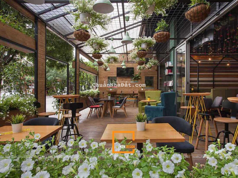 Cho thuê nhà mặt phố Vũ Phạm Hàm đoạn đẹp nhất 105m2 x 5 tầng thông sàn, mặt tiền 6m, mọi mô hình