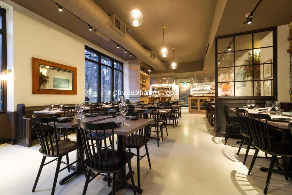 Phố Trung Hòa có mặt bằng đẹp diện tích 140m2x5 tầng, mặt tiền chuẩn 5.5m, giá đẹp cho mọi mô hình