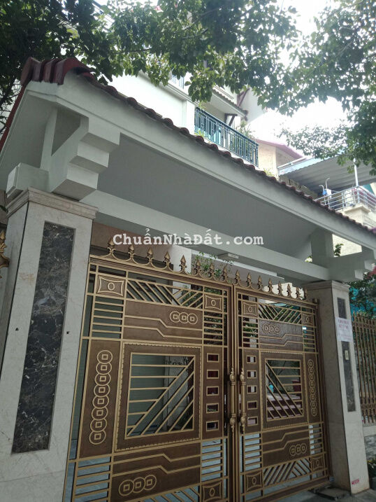 Cho thuê nhà MP 60m2 x 5 tầng MT 5m giá 30 triệu Nguyễn Khả Trạc Mai Dịch. Vỉa hè ô tô tránh