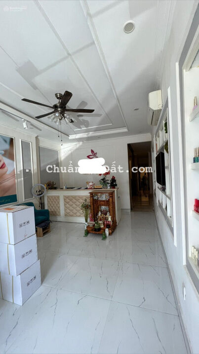 Cho thuê nhà 3 tầng mới đẹp đường Phan Châu Trinh, 5 phòng sẵn điều hòa mỗi phòng