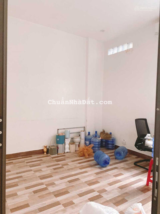 Cho thuê nhà cấp 4 đường 2/9 - Diện tích 125m2 sẵn nội thất y hình