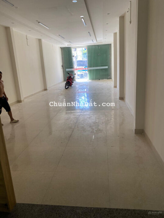 Cho thuê nhà 3 tầng Nguyễn Hữu Thọ - 3 tầng mới. Trống suốt - DT 125m2