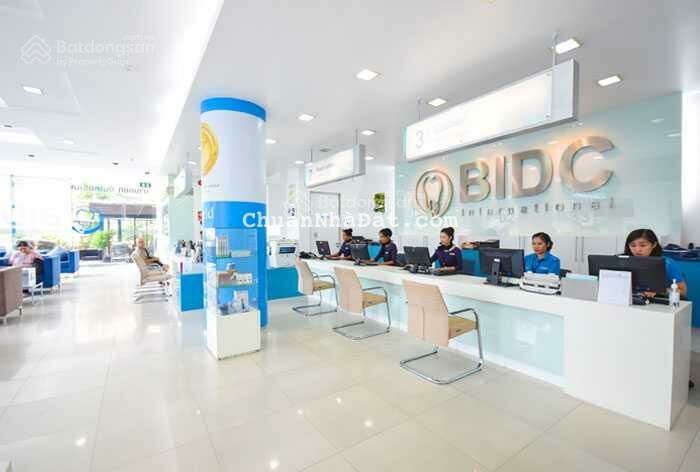 Cho thuê mặt bằng KD phố Hàm Nghi vị trí đẹp 90m2 x 5 tầng, MT 6m, thông sàn. LH 0987625181