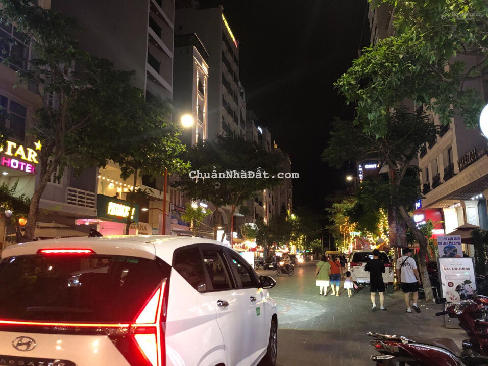 Cho thuê nhà hàng 2 tầng khu phố tây An Thượng, 180m2 x 2 tầng Cho thuê nhà hàng 2 tầng khu phố tây An Thượng, 180m2 x 2 tầng