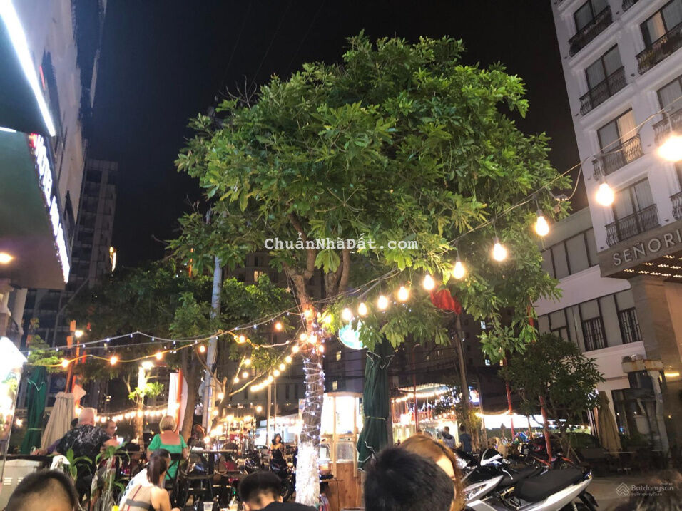 Cho thuê nhà hàng 2 tầng khu phố tây An Thượng, 180m2 x 2 tầng Cho thuê nhà hàng 2 tầng khu phố tây An Thượng, 180m2 x 2 tầng