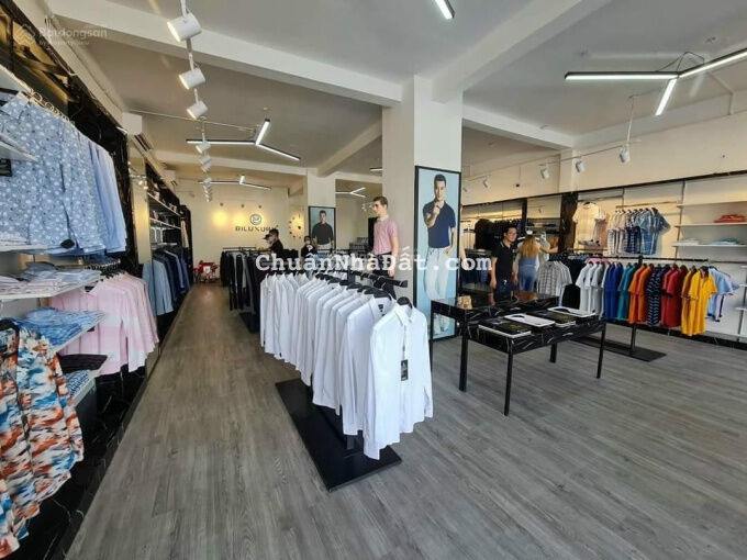 Cho thuê nhà trệt lầu ngang 8m mặt tiền đường Lý Tự Trọng