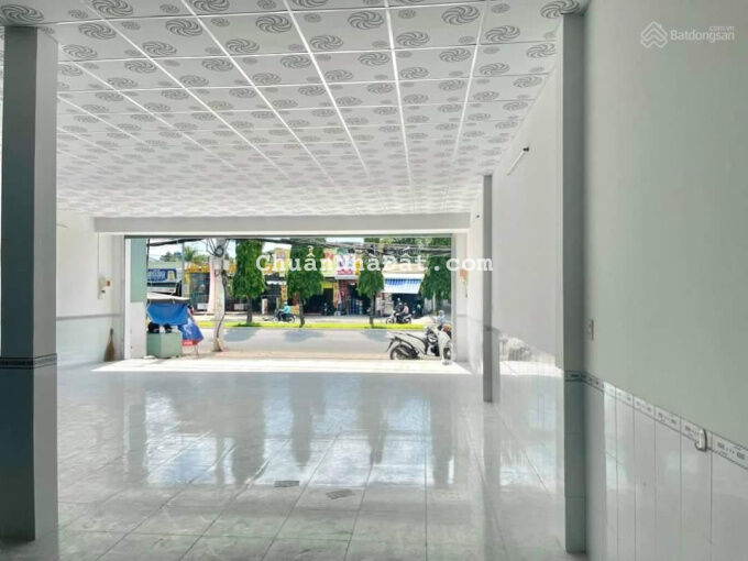 Cho thuê mặt tiền ngang 10m Nguyễn Văn Cừ nối dài