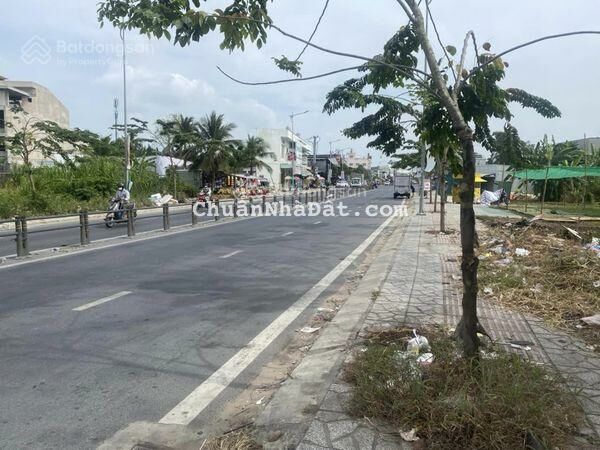 Cho thuê mặt tiền ngang 20m Trần Hoàng Na