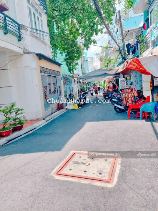 Cho thuê nhà MT Phùng Văn Cung, 6 PN, 3 lầu, 17.5 tr. 0933 964 533