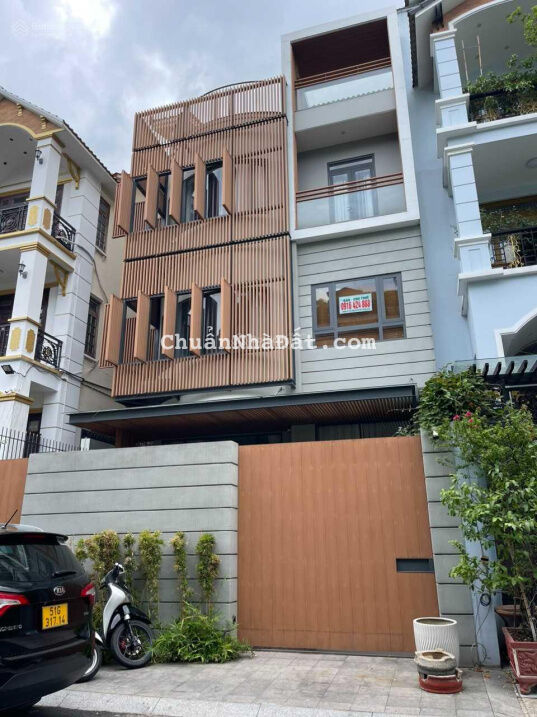 Cho thuê nhà đường Sư Vạn Hạnh, P12, Quận 10 - 8x20m - trệt + 2 lầu + ST - 50tr